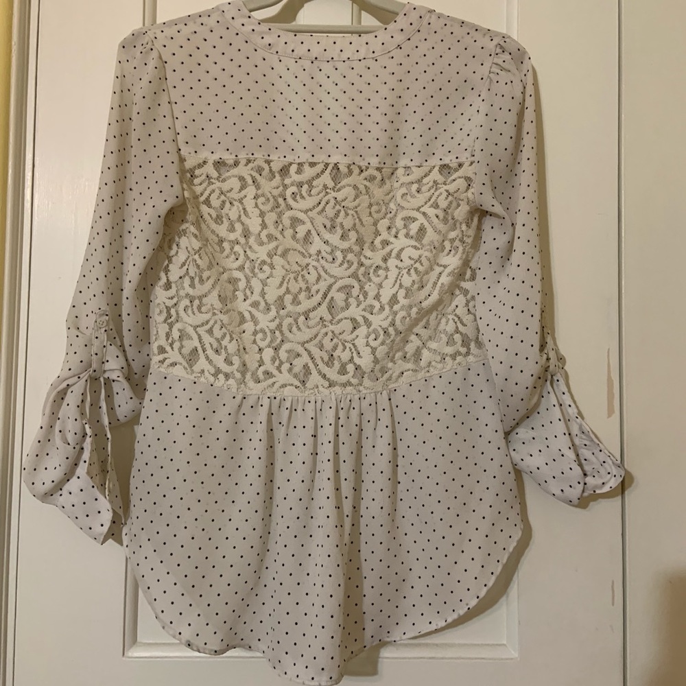 Mid sleeve blouse